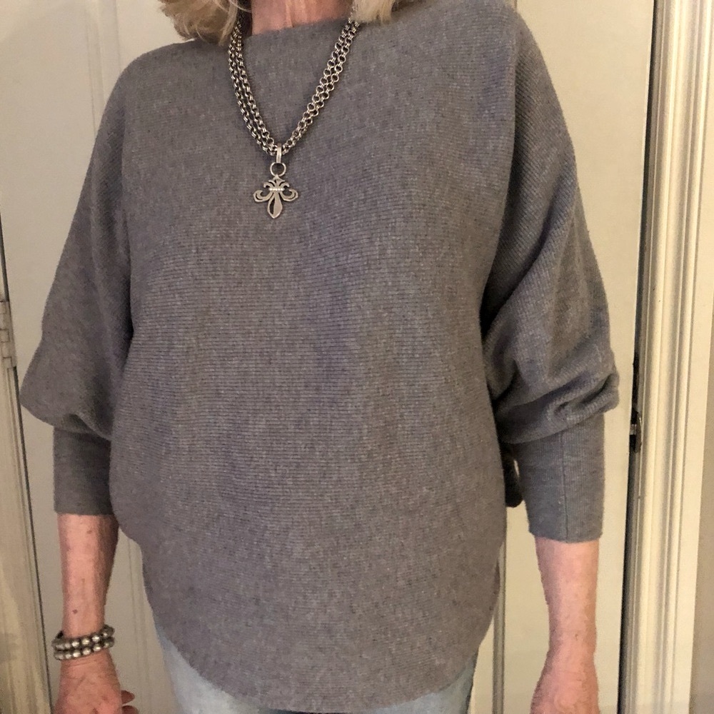 Soft & cozy gray sweater with batwing sleeves, boat neck, & shirttail hem - Picture 2 of 15